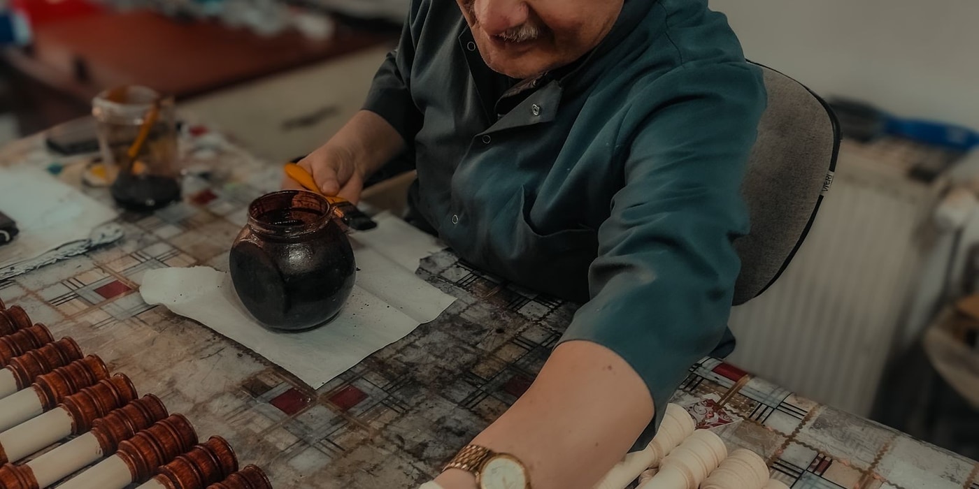Lacquering